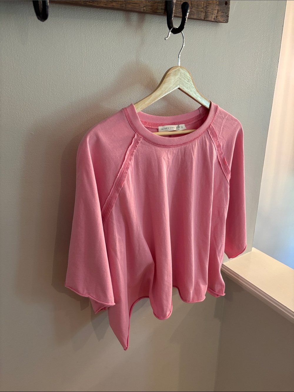 Altar'd State Pink Cropped Tee - Size Small